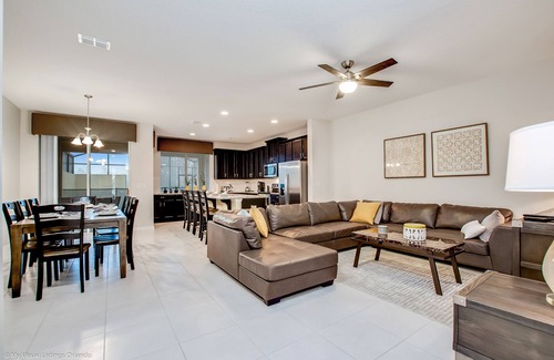 Four Corners House | Family Friendly 4 Bed Splash Pool Townhome in Solara Resort
