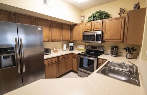 Iona Condo | Family friendly condo close to the beach and parks