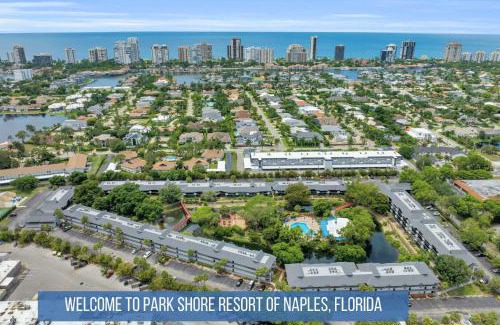 Park Shore House | First Floor - Quick Walk to Amenities
