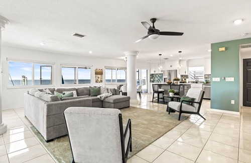 Crystal Beach House | Florida Villa | Waterfront | Private Pool