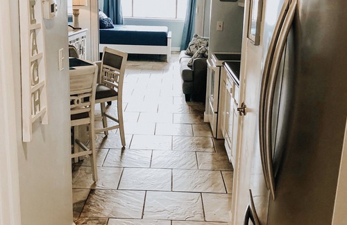 Navarre Beach Condo | Footsteps away from beautiful beaches 🏖🏝⛱