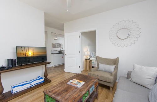 Clearwater Beach House | Frenchy's Cottages on East Shore 490 home