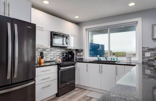 Jacksonville Apartment | Front Bottom | Oceanfront steps from the sand!