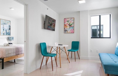 Coral Way Apartment | Full Kitchen 2BDR 1 Bath WD Heart of Little Havana -303-