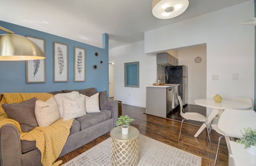 South Beach Apartment | Fully Renovated 1 Br In The Heart Of South Beach. One Block From Beach