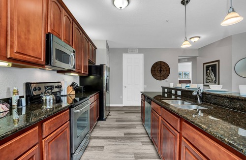 Florida Central Atlantic Coast Condo | Fully Renovated Condo w/Lakeview! *Near I-Drive and Convention Center*
