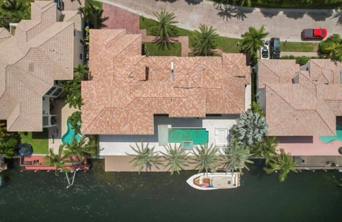 South Lake House | Furnished Waterfront Rental House with Dock and Boat Access
