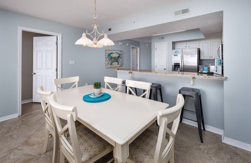 Fort Walton Beach Condo | GD 412: Sunset Fiesta - Rejuvenate on the shores of the Emerald coast!