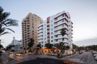 Mid Beach Hostel | Generator Miami