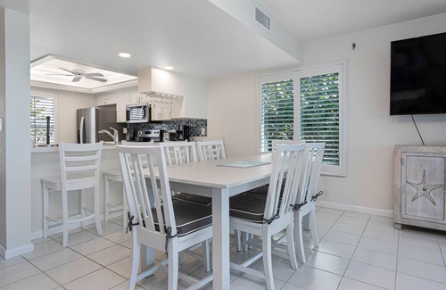 Sanibel Condo | Golden Beach #4, 3 Bedroom Gulf Front Townhouse with Cabana and Bikes