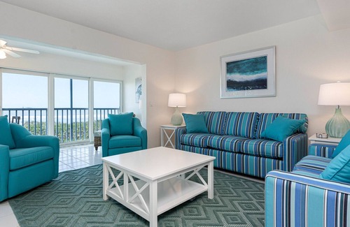 Sanibel Condo | Golden Beach #4, 3 Bedroom Gulf Front Townhouse with Cabana and Bikes