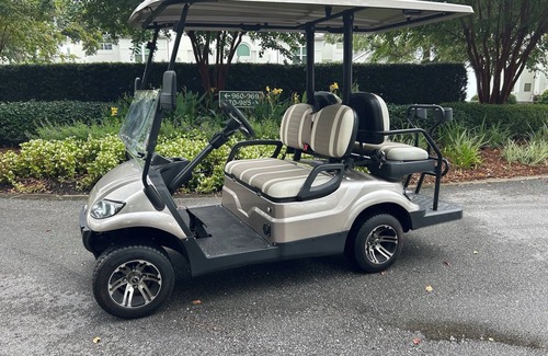 Miramar Beach House | Golf Carts ~ Bayfront ~ Pet Friendly ~ Community Pool