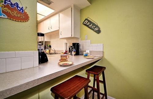 Bay Esplanade Condo | Gone Beaching 202 Condo in the Heart of Everything