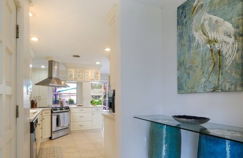 Sarasota House | GORGEOUS 3 Bedroom/2 Bath Home NEAR SIESTA KEY!