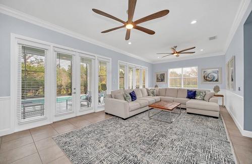 Reunion House | Gorgeous Family Villa With Games Room and Covered Pool