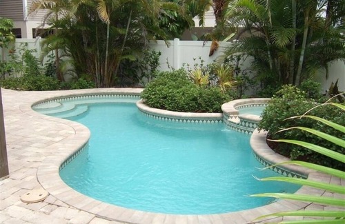 Holmes Beach House | Gorgeous Home Just Steps to Beach, Miles of White Sandy Beach ST lic DWE5105216