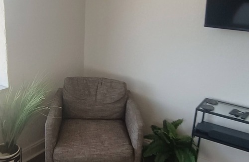Downtown Jacksonville Condo | Gorgeous Modern Downtown Jacksonville Penthouse Close to Everything!