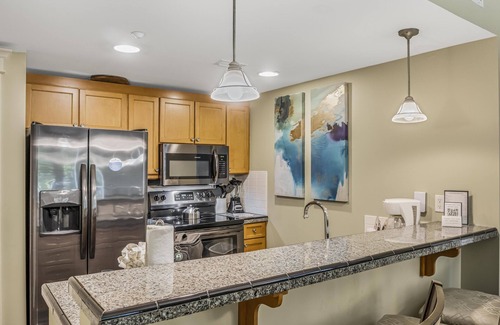 Baytowne Wharf Condo | Grand Comfort: 1BR Condo w/Golf Cart, Wrap-Around Balcony, and Resort Amenities at Sandestin Golf and Beach Resort!