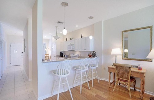 Naples House | Greenlinks 1323