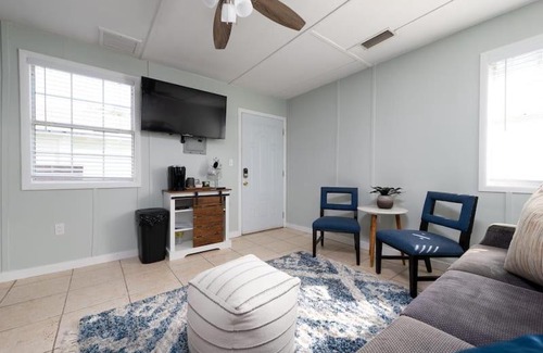 Southbank Apartment | Guest House with a Pool Intimate spot for relaxation