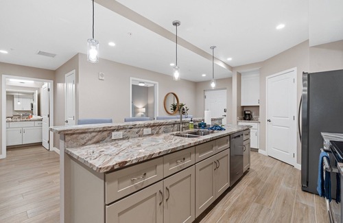 Yacht Club Condo | Gulf Access with Boat Slip, Heated Saltwater Pool - Bacino Vistas #206 + #208 - Roelens