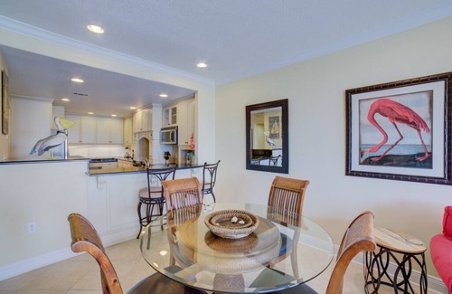 Pensacola Beach Condo | Gulf View Condo with Easy Access to Gulf, Sound and Pool.