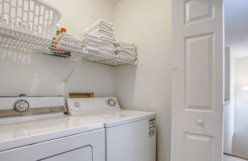 Indian Shores House | Gulf view retreat with private access to indian rocks beach & free WiFi