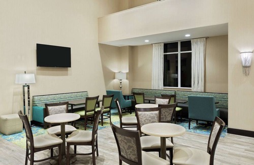 Clearwater Beach Hotel | Hampton Inn and Suites Clearwater Beach