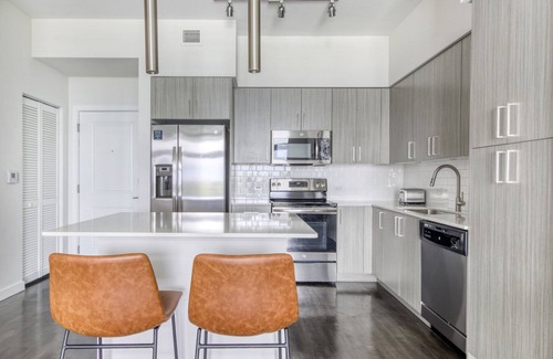 Poinciana Park Apartment | Hip Ponciana Park 1BR w/Gym, W/D & Pool, steps to WF, by Blueground