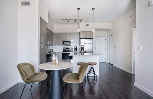 Poinciana Park Apartment | Hip Ponciana Park 1BR w/Gym, W/D & Pool, steps to WF, by Blueground