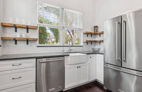 Laurel Park House | Historic Laurel Park Cottage