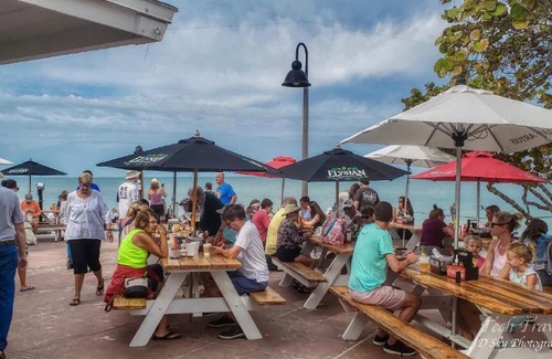 Pass-a-Grille Historic District House | Historic Pass-A-Grille Beach Club Gulf Way 701-8