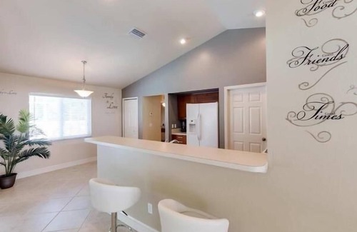 Trafalgar House | Holiday house Cape Coral for 1 - 5 persons with 3 bedrooms - Holiday home