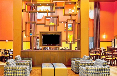 Crystal River Hotel | Holiday Inn Express Crystal River, an IHG Hotel