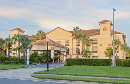 Downtown Dunedin Hotel | Holiday Inn Express Hotel & Suites Clearwater North-Dunedin, an Ihg Hotel