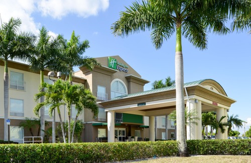 Florida City Hotel | Holiday Inn Express & Suites Florida City-Gateway to Keys, an Ihg Hotel