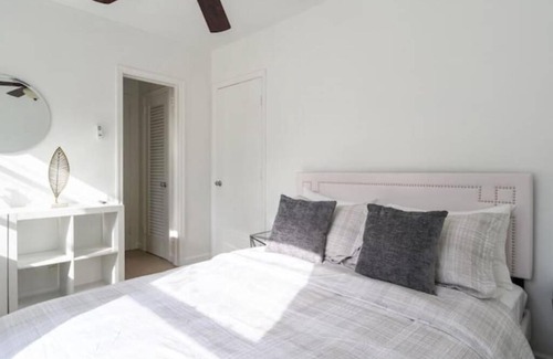 Downtown Hollywood Apartment | Homey Sunset Hollywood Home Apt5