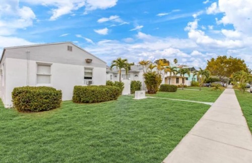 Downtown Hollywood Apartment | Homey Sunset Hollywood Home Apt5