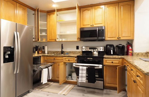 Coral Terrace House | Hot tub | Minigolf | 10 ppl | BBQ