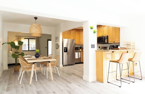 Coral Terrace House | Hot tub | Minigolf | 10 ppl | BBQ