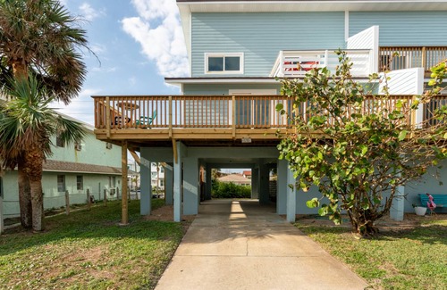 New Smyrna Beach House | House ∙ 2 bedrooms ∙ 6 guests