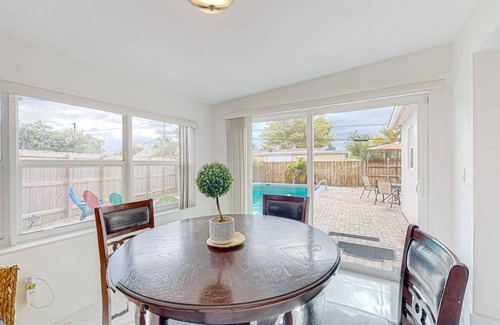 Pompano Beach House | House ∙ 2 bedrooms ∙ 4 guests