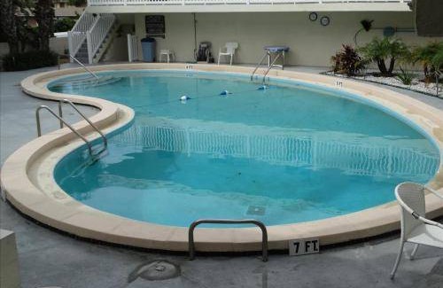 Crescent Beach House | House ∙ 2 bedrooms ∙ 4 guests
