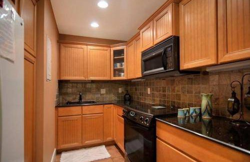 Crescent Beach House | House ∙ 2 bedrooms ∙ 4 guests