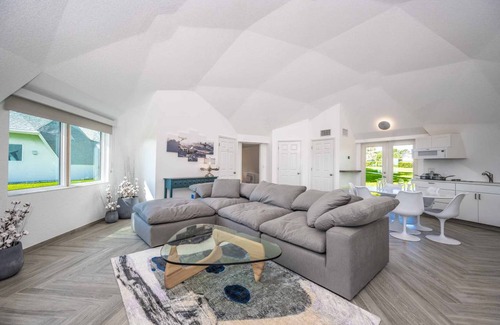 Clermont House | House ∙ 2 bedrooms ∙ 4 guests