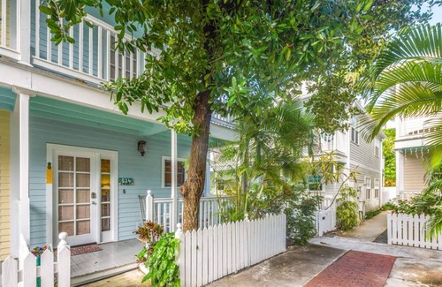 Bahama Village House | House ∙ 2 bedrooms ∙ 6 guests