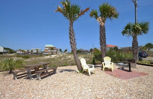 East End House | House ∙ 2 bedrooms ∙ 4 guests