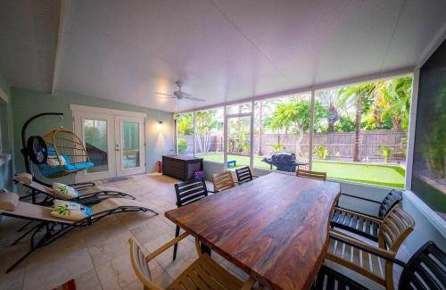 Crescent Beach House | House ∙ 3 bedrooms ∙ 8 guests