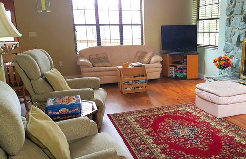 Dunnellon House | House ∙ 3 bedrooms ∙ 8 guests