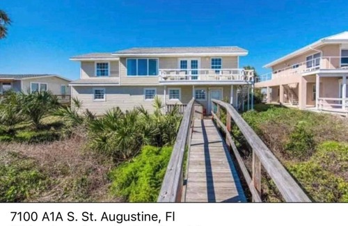Crescent Beach House | House ∙ 4 bedrooms ∙ 10 guests